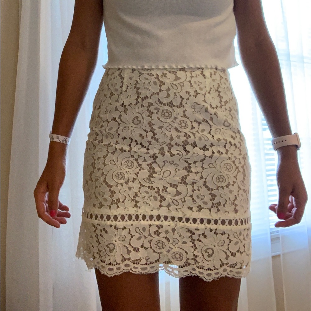Floral lace skirt
